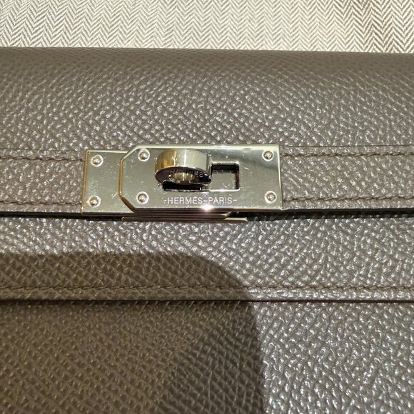 Hermes Kelly To Go Epsom Etoupe Silver Hardware - Picture 4 of 15